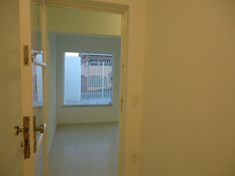Comercial à venda Vila Jardini com 180m² e 1 quarto por R$ 700.000 - 552857196-dsc03384.jpg
