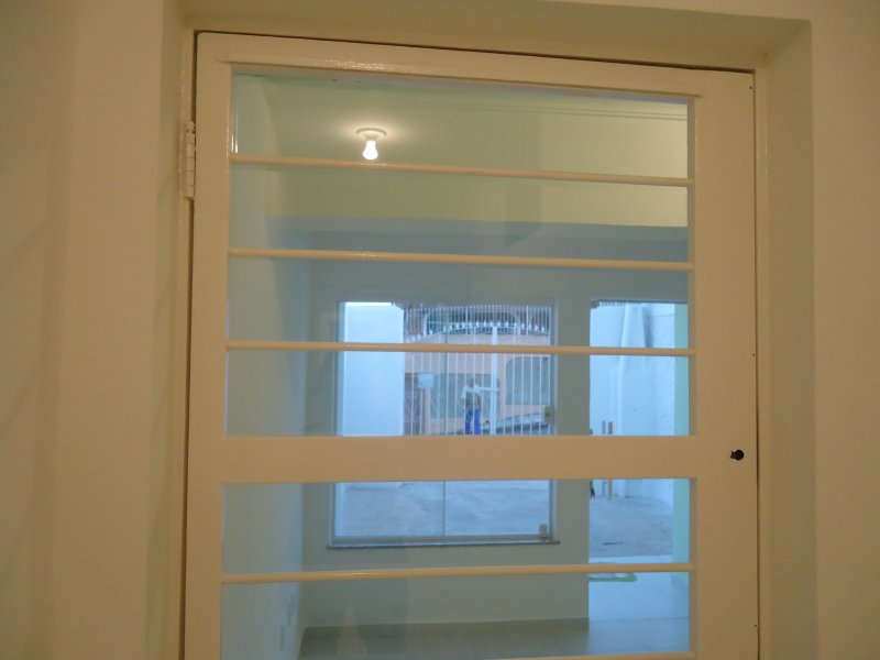 Comercial à venda Vila Jardini com 180m² e 1 quarto por R$ 700.000 - 612789940-dsc03385.jpg