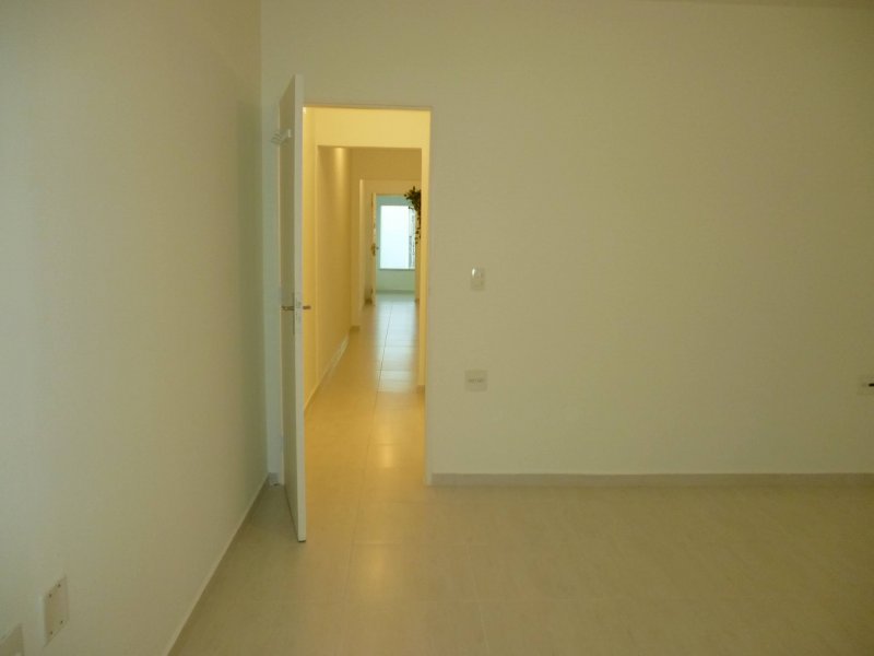 Comercial à venda Vila Jardini com 180m² e 1 quarto por R$ 700.000 - 668741903-p1010587.jpg