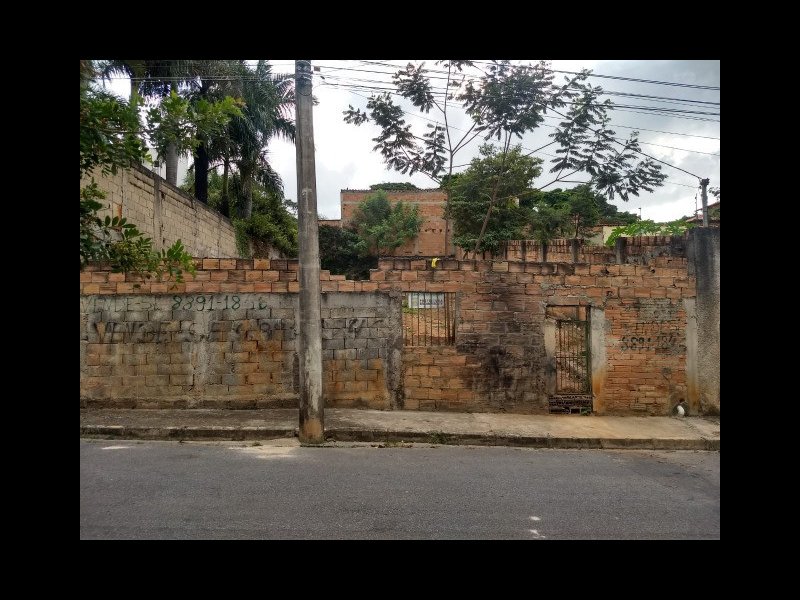 Terreno à venda Trevo com 360m² e 1 quarto por R$ 360.000 - 1034126142-571022572250104.jpg