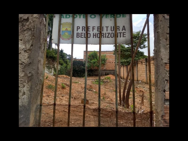 Terreno à venda Trevo com 360m² e 1 quarto por R$ 360.000 - 1973237484-574005698519064.jpg