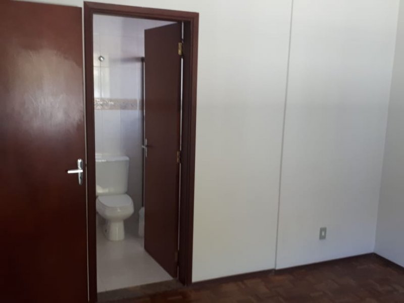 Casa à venda Jardim Chapadão com 389m² e 5 quartos por R$ 950.000 - 1487318360-suite-01.jpeg