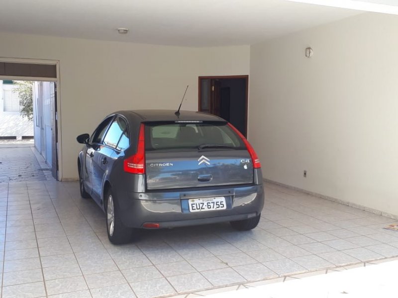 Casa à venda Jardim Chapadão com 389m² e 5 quartos por R$ 950.000 - 584437471-garagem.jpeg