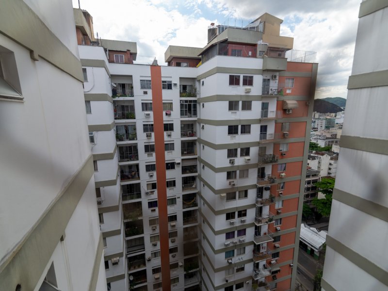 Apartamento à venda Barra da Tijuca com 78m² e 2 quartos por R$ 480.000 - 440055458-ap-1110-b-varanda-3.jpg