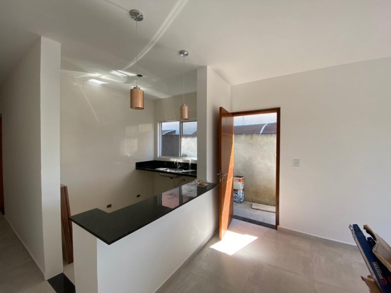 Casa à venda Terra preta com 59m² e 2 quartos por R$ 270.000 - 2073647697-b2b10464-0815-428e-b086-62e6fd63111e.jpeg