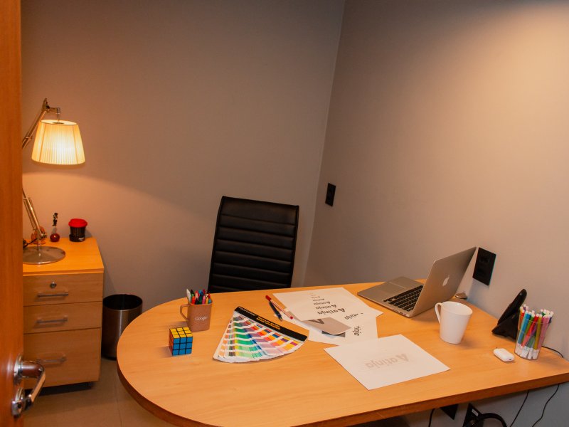 Comercial à venda Centro com 62m² e 1 quarto por R$ 240.000 - 1116317054-img-2417.jpg