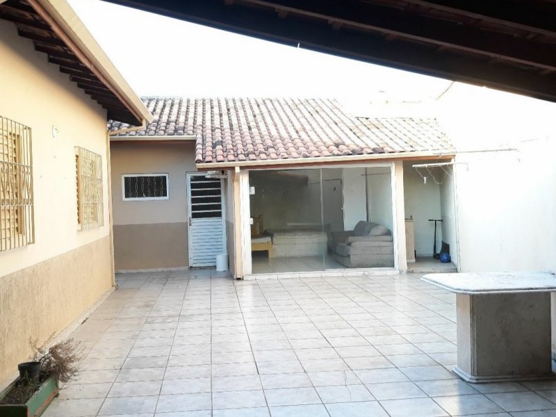 Casa à venda Parque Paduan com 110m² e 3 quartos por R$ 310.000 - 1977482012-casa3.jpg