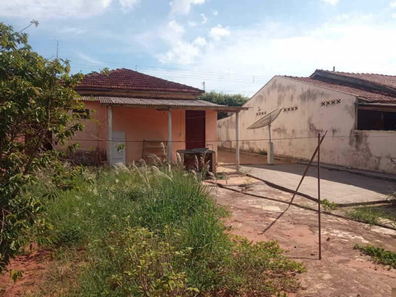 Casa à venda Centro com 432m² e 2 quartos por R$ 80.000.000 - 814784716-img-20220105-083130.jpg