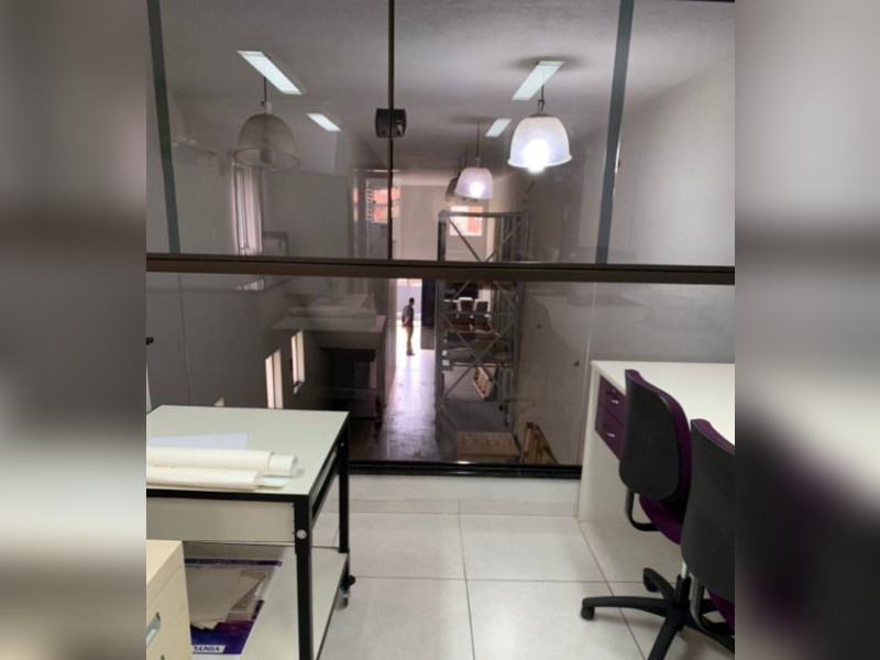 Comercial à venda Jardim das Laranjeiras com 480m² e 1 quarto por R$ 1 - 14.jpg
