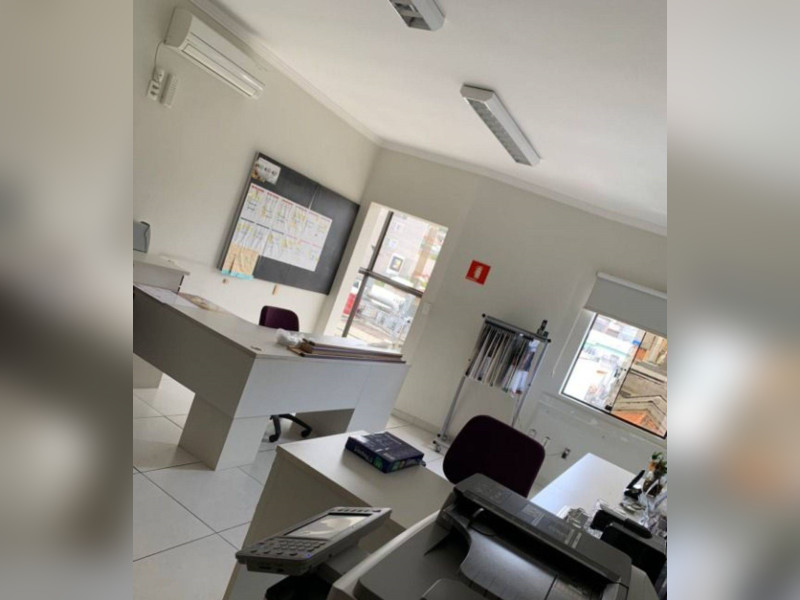 Comercial à venda Jardim das Laranjeiras com 480m² e 1 quarto por R$ 1 - 25.jpg