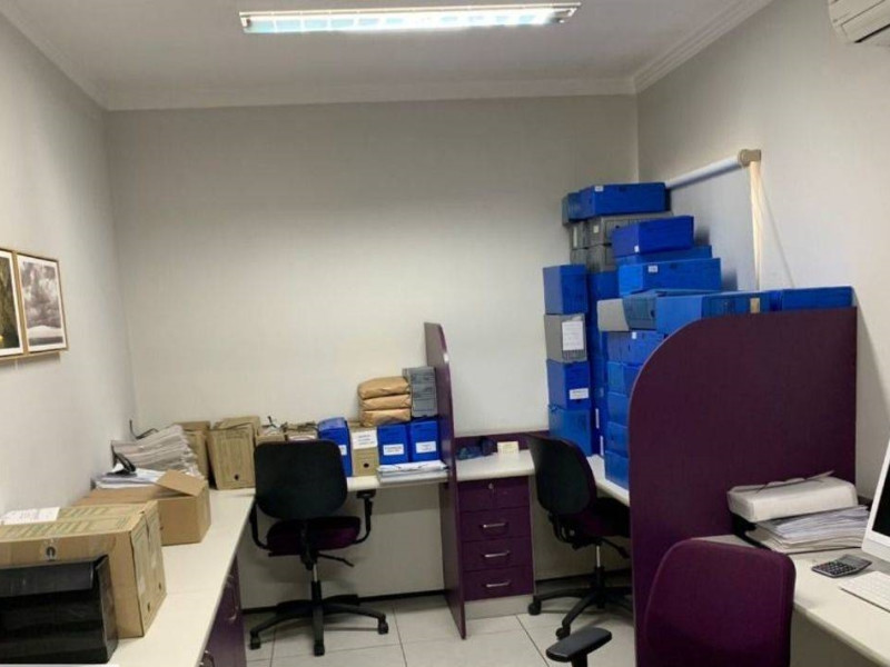 Comercial à venda Jardim das Laranjeiras com 480m² e 1 quarto por R$ 1 - 41.jpg
