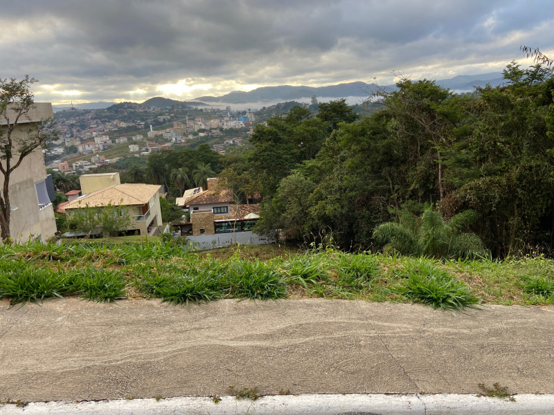 Terreno à venda Vereda das Gerais com 810m² e 1 quarto por R$ 270.000 - img-4912.jpg