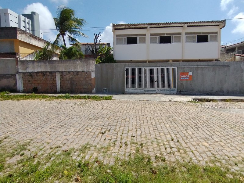 Casa à venda Barro Vermelho com 215m² e 3 quartos por R$ 550 - 674372035-img-20210905-130405485.jpg