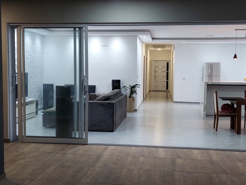 Casa à venda Centro com 242m² e 4 quartos por R$ 890.000 - 1562296527-inbound9061692227377832947.jpg