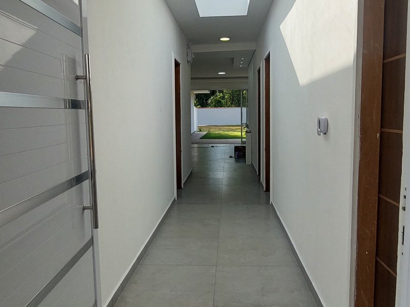 Casa à venda Centro com 242m² e 4 quartos por R$ 890.000 - 1763478620-inbound6763619488442036153.jpg