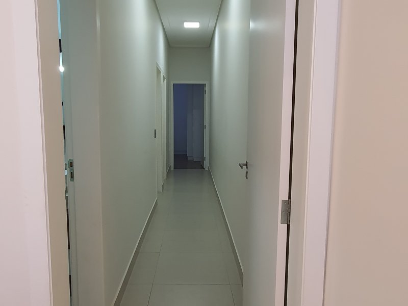 Casa de condomínio à venda Lot. Terras de Sao Pedro e Sao Paulo com 115m² e 3 quartos por R$ 735.000 - 2082161477-inbound8875907459382262399.jpg