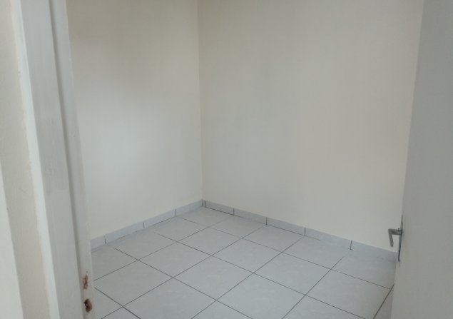 imóvel com 65m²