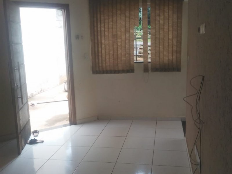 Casa à venda Centro com 240m² e 2 quartos por R$ 200.000 - 362357136-4c43e4fb-450b-4683-a9e6-c75888549308.jpeg