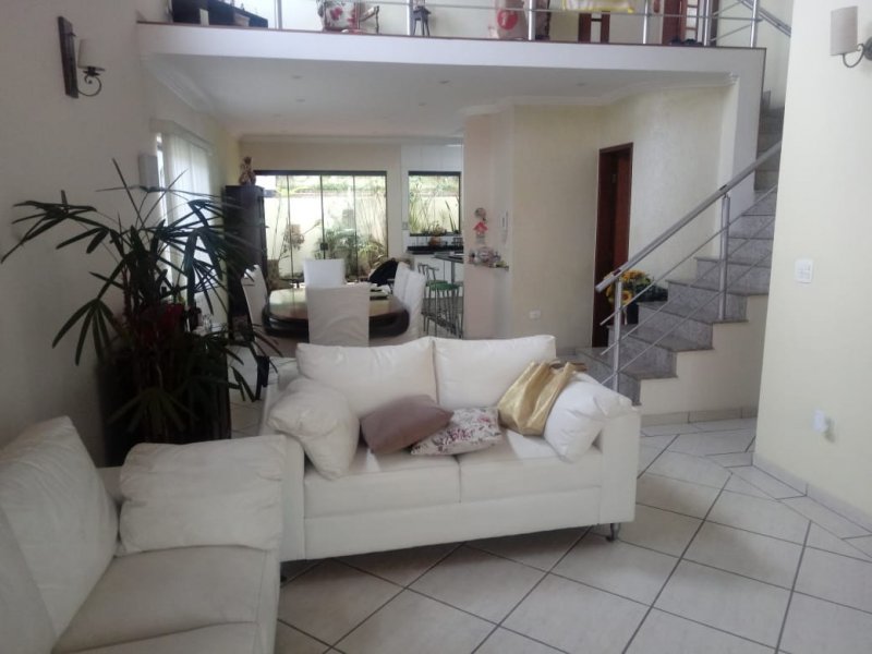 Casa à venda Jardim do Estádio com 237m² e 4 quartos por R$ 1.170.000 - 622962573-img-20210830-wa0040.jpg