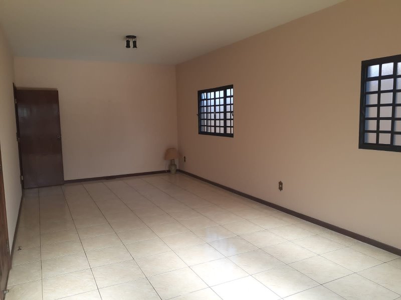 Casa à venda Fabrício com 180m² e 3 quartos por R$ 600.000 - 486968630-img-20220114-wa0060.jpg