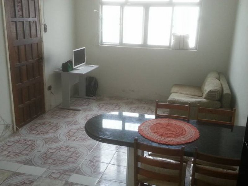 Casa à venda Guilhermina com 115m² e 1 quarto por R$ 320.000 - 152469874-sala.jpg