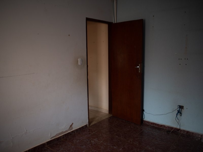 Casa à venda Jardim Aeroporto com 450m² e 2 quartos por R$ 500.000 - 1464623613-swf5169.jpg