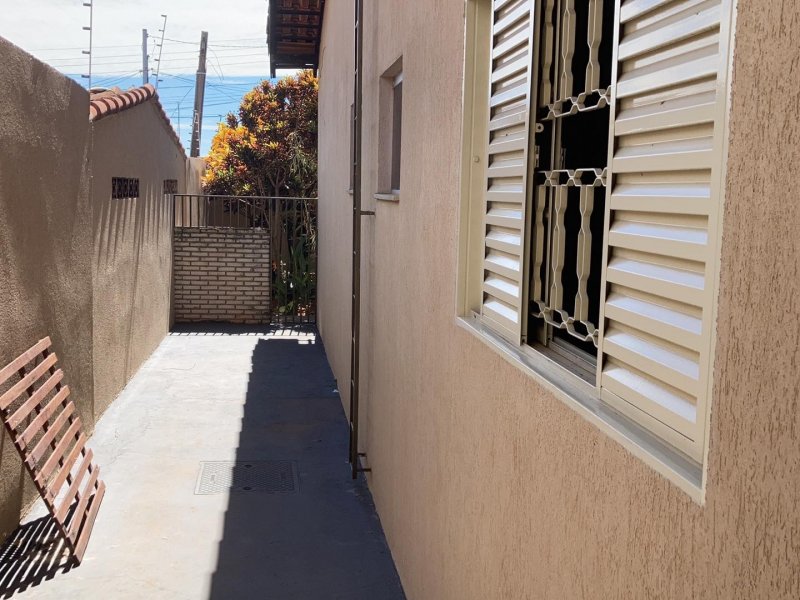 Casa à venda Jardim Aeroporto com 450m² e 2 quartos por R$ 500.000 - 154974545-271493912-1611189792563706-158489390092211604-n.jpg