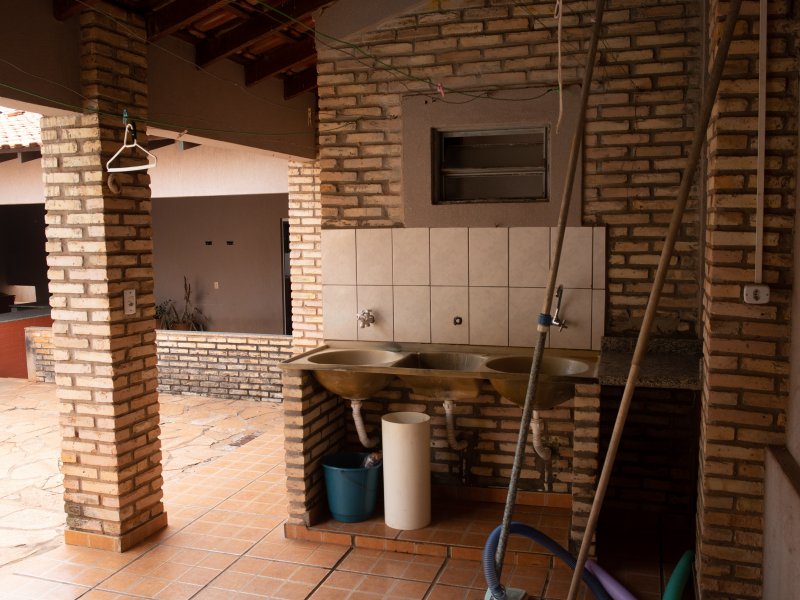 Casa à venda Jardim Aeroporto com 450m² e 2 quartos por R$ 500.000 - 317762936-swf5150.jpg