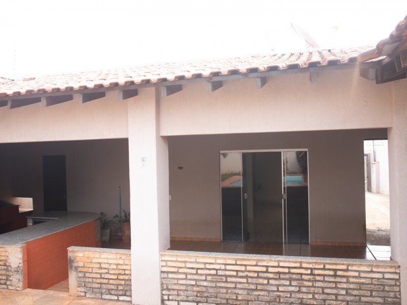 Casa à venda Jardim Aeroporto com 450m² e 2 quartos por R$ 500.000 - 414911364-swf5151.jpg