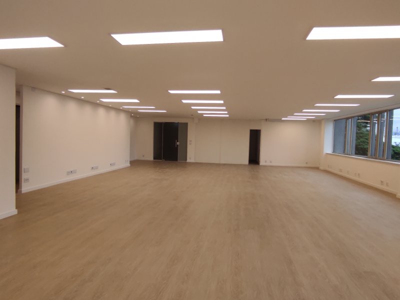 Comercial para alugar Vila Olímpia com 167m² e 1 quarto por R$ 9.000 - 679223765-img-20220112-160342.jpg
