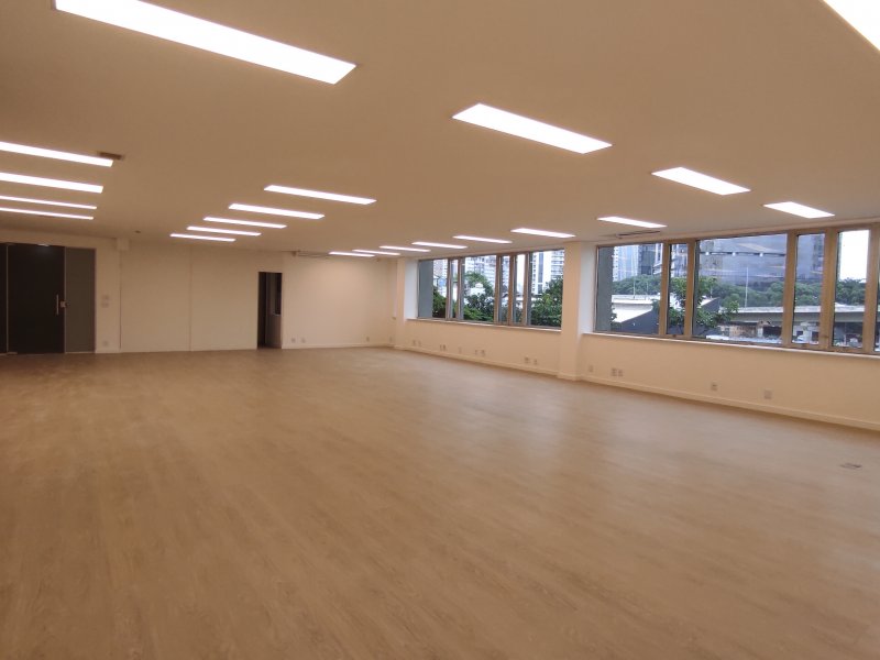 Comercial para alugar Vila Olímpia com 167m² e 1 quarto por R$ 9.000 - 681218709-img-20220112-160352.jpg