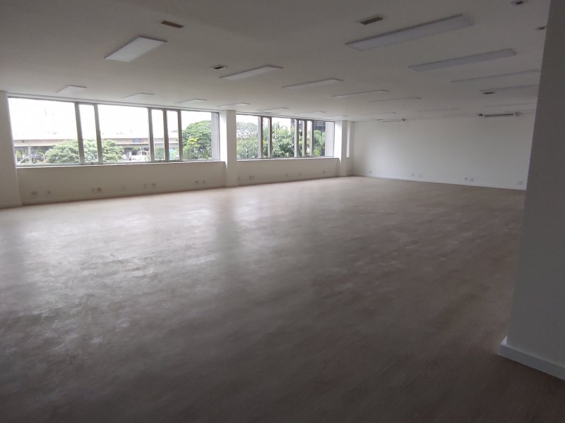 Comercial para alugar Vila Olímpia com 167m² e 1 quarto por R$ 9.000 - 812413927-img-20220112-160227.jpg