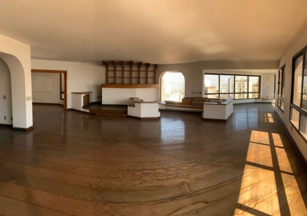 imóvel com 354m²