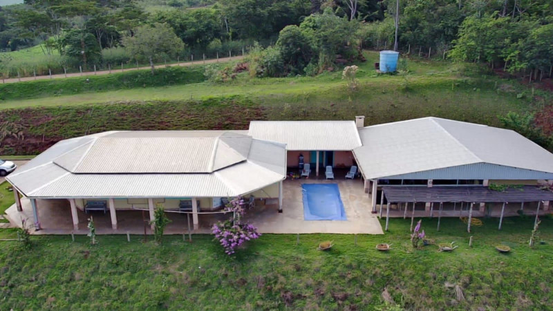 Chácara à venda Zona 05 com 2000m² e 14 quartos por R$ 4.650.000 - 85288708-foto-sitio-sala-palestra-e-refeitorio.jpeg