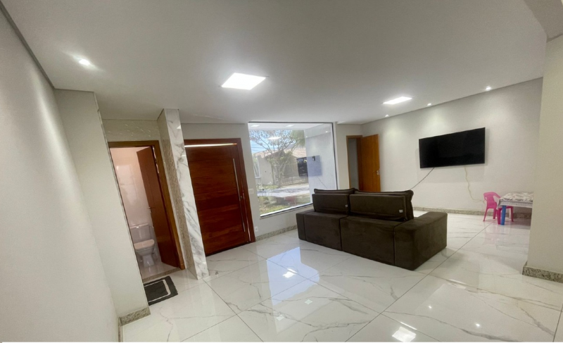 Casa de condomínio à venda Dos Ipês com 308m² e 4 quartos por R$ 1.640.000 - 1682316151-sala.png