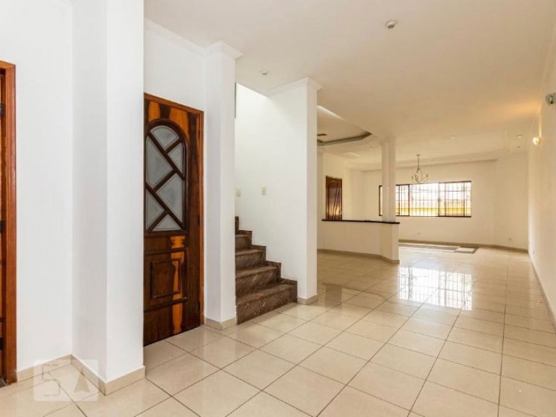 Casa à venda Vila Jacuí com 370m² e 3 quartos por R$ 1.100.000 - 1532022181-c317238e-7fd1-4eac-8d08-56510825bbb7.jpg