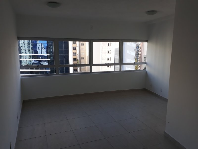 Comercial à venda Centro com 33m² e 1 quarto por R$ 240.000 - 1423491871-20180214-081816.jpg