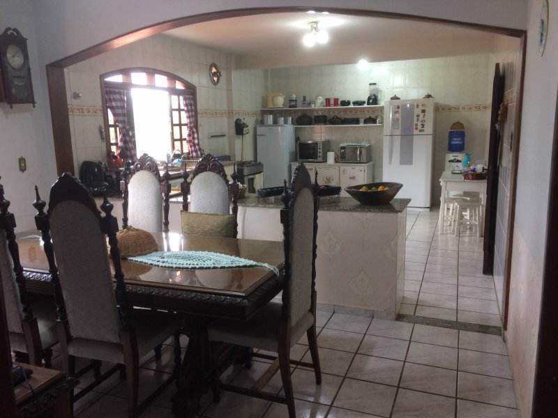 Casa à venda Centro com 258m² e 5 quartos por R$ 750.000 - 249424790-29.JPG