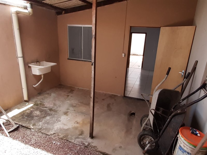 Casa à venda Loteamento Menino Jesus II com 230m² e 2 quartos por R$ 180.000 - 1926759447-20220120-114537.jpg