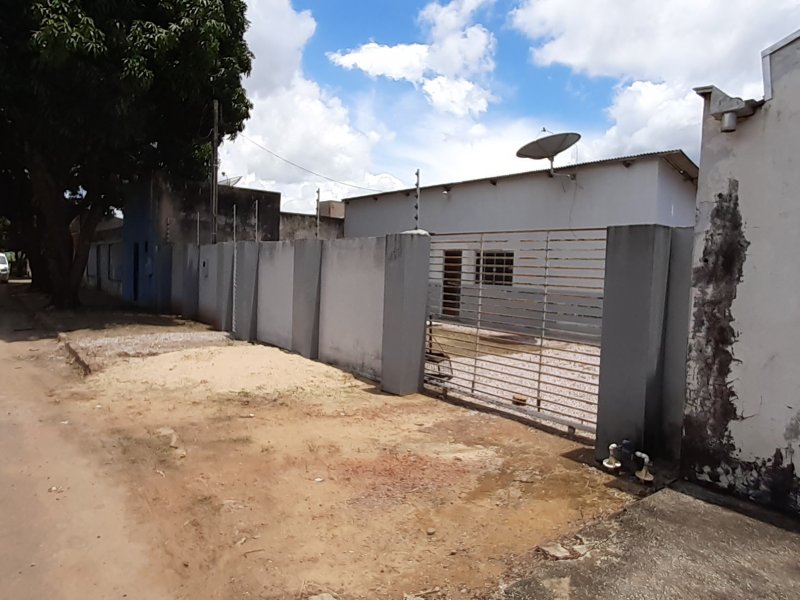 Casa à venda Loteamento Menino Jesus II com 230m² e 2 quartos por R$ 180.000 - 462576057-20220120-113828.jpg