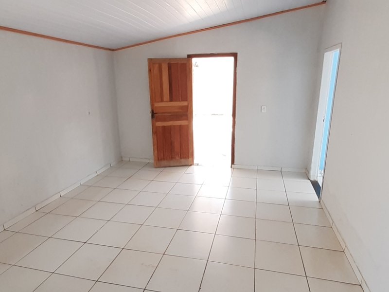 Casa à venda Loteamento Menino Jesus II com 230m² e 2 quartos por R$ 180.000 - 644460447-20220120-114553.jpg
