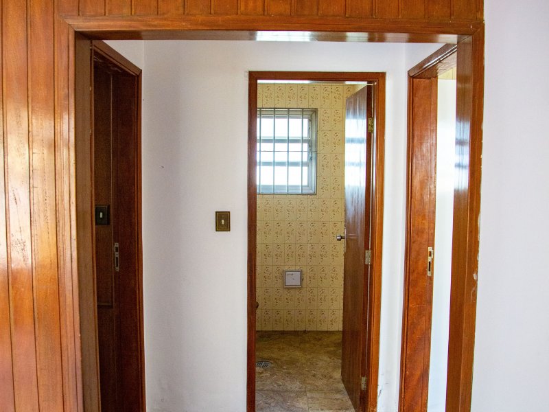 Casa à venda Vila Pereira Cerca com 266m² e 5 quartos por R$ 1.099.000 - 1289596012-img-2040.jpg