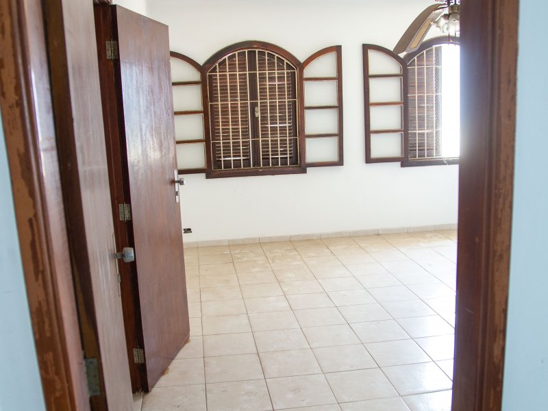 Casa à venda Vila Pereira Cerca com 266m² e 5 quartos por R$ 1.099.000 - 1748386472-img-2079.jpg