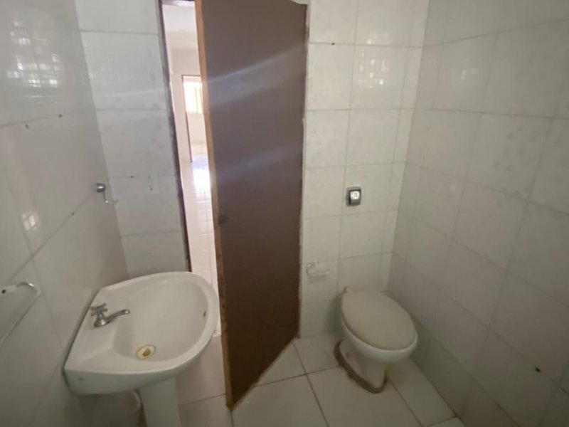Casa à venda Centro com 200m² e 4 quartos por R$ 350.000 - 97706450-img-20210203-wa0028.jpg