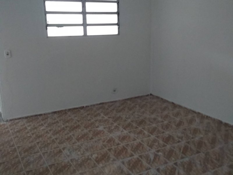 Casa para alugar Terceira Divisão de Interlagos com 50m² e 1 quarto por R$ 1.000 - 6680135-img-20220116-124707.jpg