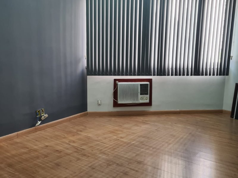 Comercial à venda Centro com 40m² e 1 quarto por R$ 160.000 - 1142263919-whatsapp-image-2022-01-24-at-10.jpeg