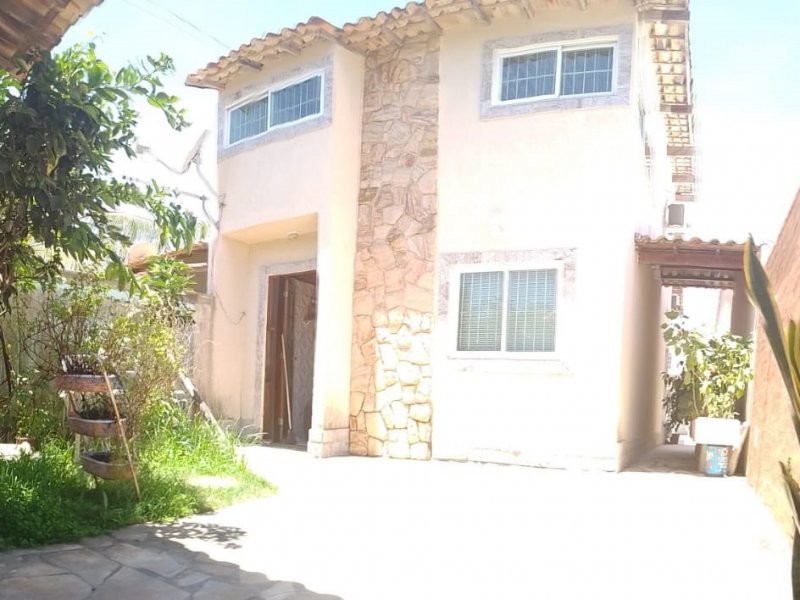 Casa à venda Itaipuaçu com 200m² e 4 quartos por R$ 585.000 - 144206273-garagem-externa-completa1.jpg