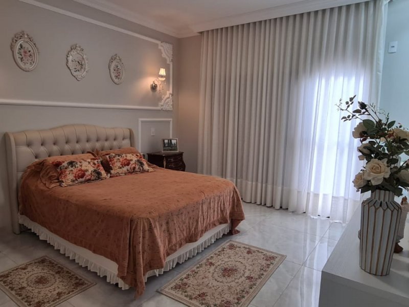 Casa de condomínio à venda Parque Res Damha com 300m² e 4 quartos por R$ 2.650.000 - 1203863095-5bce5849-6b17-43b5-9c76-d9328280c9d0.jpeg
