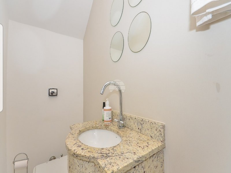 Casa de condomínio à venda Santa Candida com 226m² e 3 quartos por R$ 980.000 - 1202282063-img-20220125-wa0024.jpg
