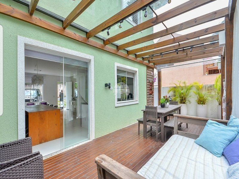 Casa de condomínio à venda Santa Candida com 226m² e 3 quartos por R$ 980.000 - 2099575942-img-20220125-wa0042.jpg